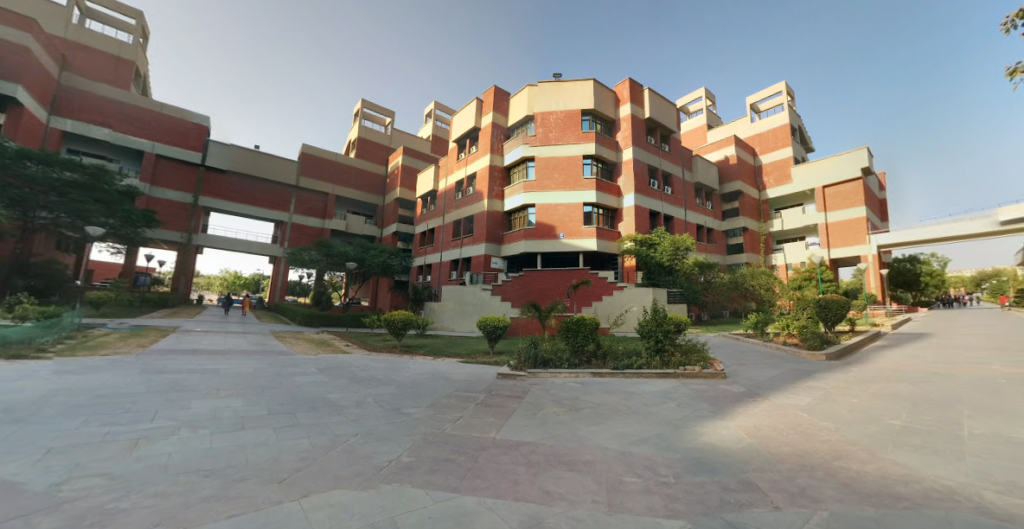GURU govind university delhi campus